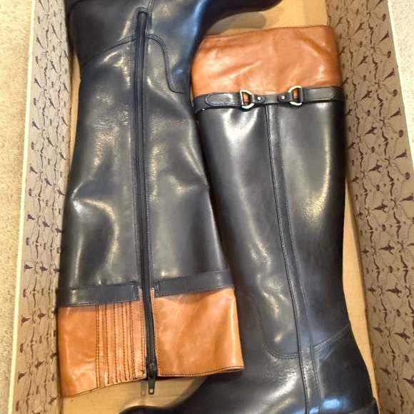 Clarks Two-Tone Leather Boots - Picture 2 of 4